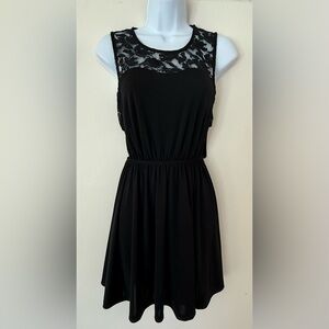 Zara Trafaluc Black Lace Cut Out Scoop Neck Sleeveless Floral Lace Dress Size S